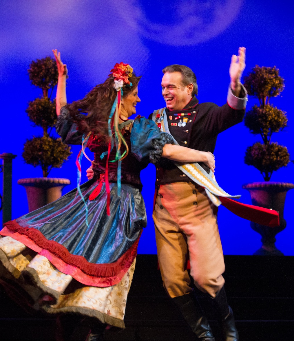 A Gorgeous "Merry Widow" at Light Opera Works in Evanston 1 Reviewed By: James Murray