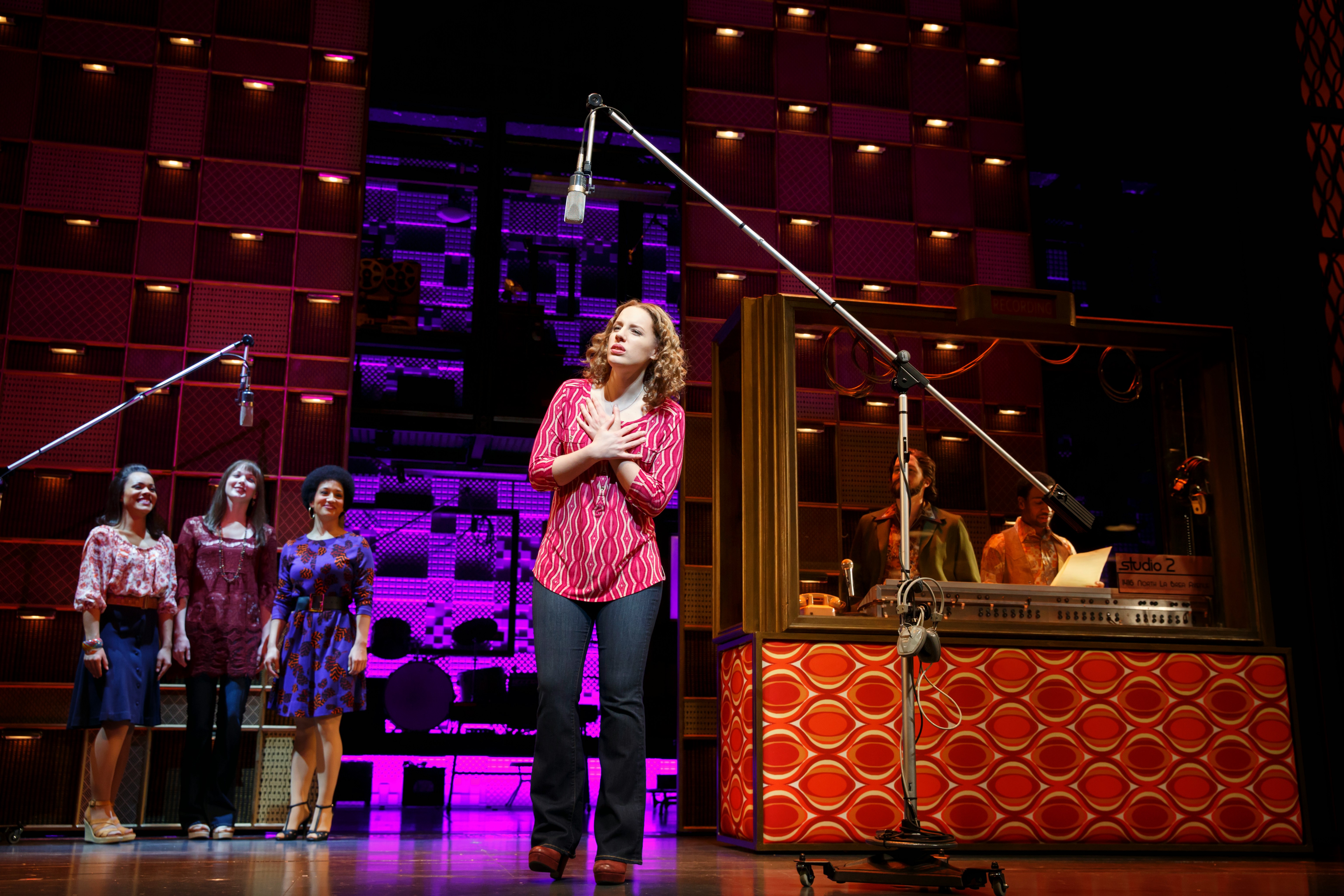 Broadway In Chicago Announces Open Casting Call for Lead In Tour of BEAUTIFUL-THE CAROLE KING MUSICAL 1