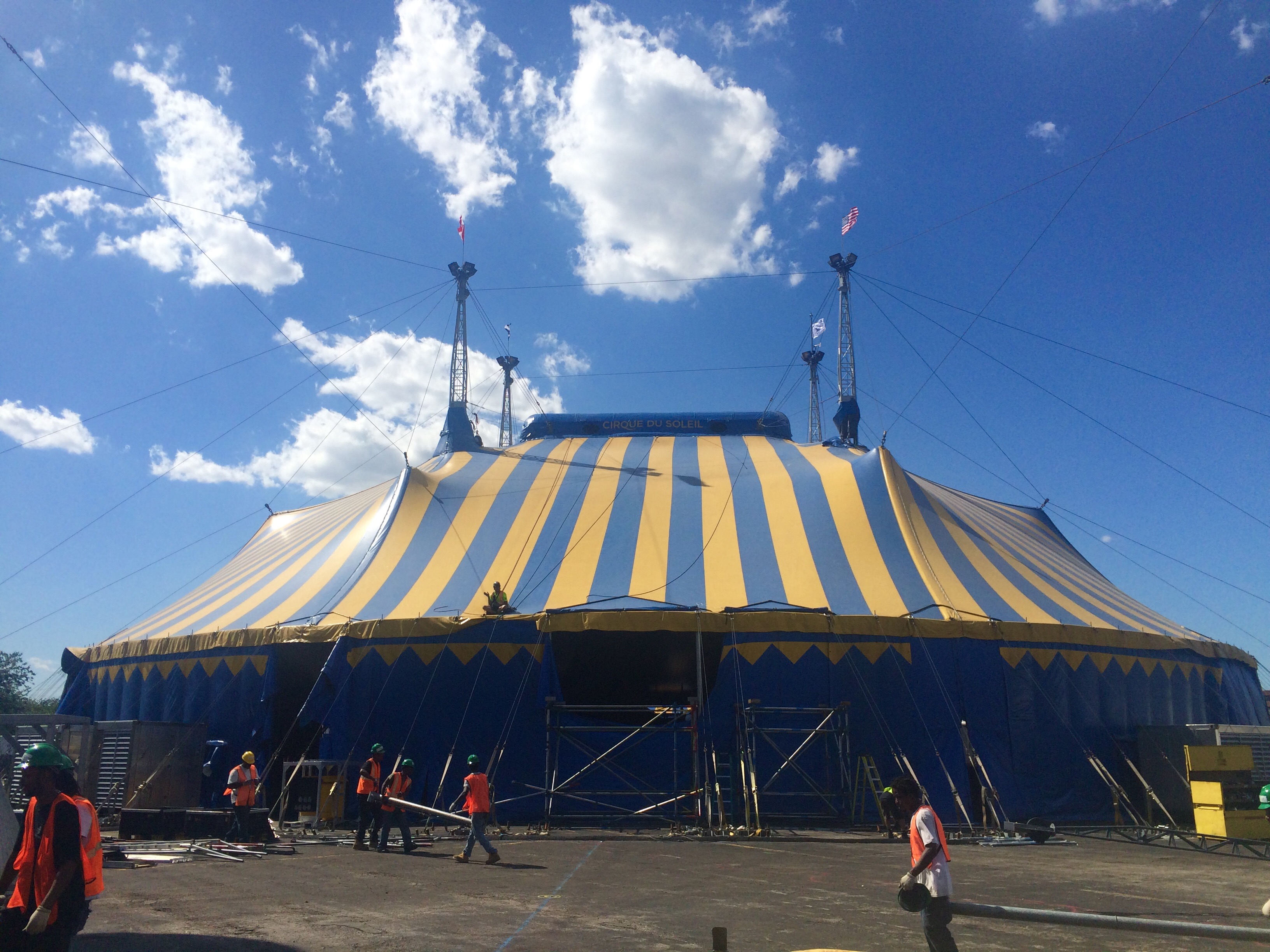 CIRQUE DU SOLEIL’S TRADEMARK BLUE-AND-YELLOW BIG TOP HAS ARRIVED IN CHICAGO! KURIOS – Cabinet of Curiosities™ Premieres Aug. 6th 2 SHOWBIZ NATION LIVE! Interview with EMPIRE VAMPIRE's KAT AUSTER, WILSON JARAMILLO, ISIS MASOUD & ROGER INGRAHAM from SHOWBIZ CHICAGO on Vimeo.