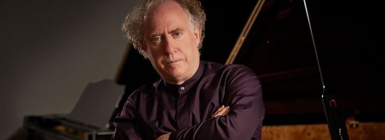 Guest Conductor and Concert Pianist Jeffrey Kahane Joins The Orlando Philharmonic Orchestra For Beethoven & Mozart 4  Experience the bold and future sounds of Latin music at Navy Pier’s inaugural LatiNxt Presented by Sol, a free, two-day Latin music and art festival on Friday, June 15 and Saturday, June 16. Co-curated by Future Rootz – a collective of Latinx music curators, artists, taste-makers and socio-cultural instigators – the festival features world-renowned talent in Latin music and includes a crafts and vinyl record fair in Pier Park on Saturday, with a special 10th anniversary tribute to Buenos Aires’ ZZK Records, one of South America’s prominent and leading labels in emerging and transglobal music.LatiNxt Presented by Sol, which explores music transpiring from and within Latin cultural dichotomies, will offer vibrant performances by artists from across the globe, including Latin Grammy-nominated Centavrvs (Mexico), Polaris Music Prize-winning Lido Pimienta (Toronto), King Coya and Queen Cholas (Argentina), Dat Garcia (Buenos Aires), Boogat (Montreal), Jigüe (Cuba), IFE (Puerto Rico), Zuzuka Poderosa (NYC), La Misa Negra(Oakland), Sonido Gallo Negro (Mexico), Uproot Andy (NYC) and locals Ayana Contreras, Esso Afrojam Funkbeat, Dolor Folktronico, Cedeño, Sandra Treviño, Kinky P. The festival will also showcase El Tianguis artisan market curated by Pachanga and a record fair curated by Sonorama.
