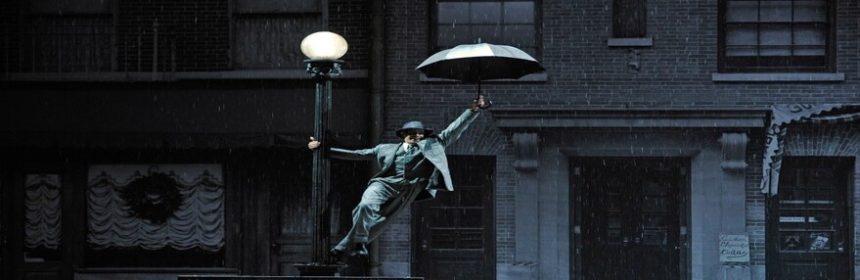 Single Tickets Now On Sale For Lyric Opera's <em>SINGIN' IN THE RAIN</em> 1 Singin’ in the Rain will run from June 4 through June 27, 2021, at the Lyric Opera House, with tickets starting at $29 and available at lyricopera.org/singinintherain or by calling Audience Services at 312.827.5600.